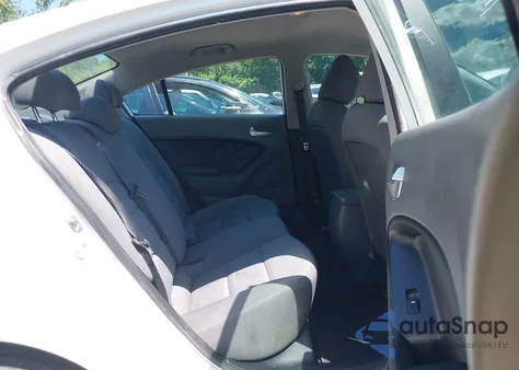 2017 Kia Forte Lx из США, поврежденный, VIN 3KPFK4A74HE067422